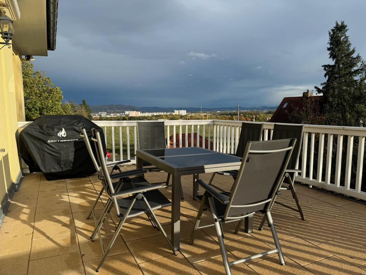 205 Qm "Traumtor" Mit Sauna, Whirlpool, Kamin Und 3 Terrassen Mit Blick In Die Boehmisch Saechsische Schweiz Дрезден Екстер'єр фото