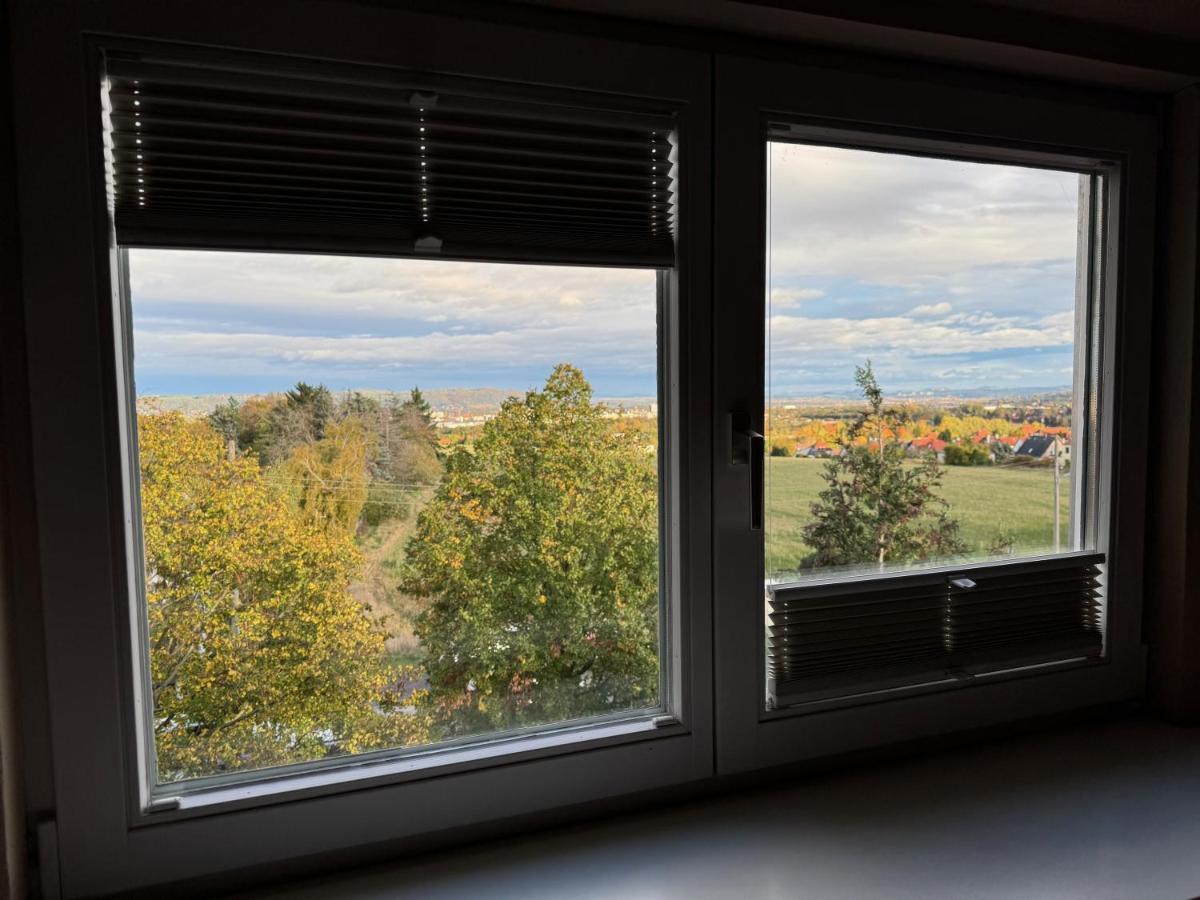 205 Qm "Traumtor" Mit Sauna, Whirlpool, Kamin Und 3 Terrassen Mit Blick In Die Boehmisch Saechsische Schweiz Дрезден Екстер'єр фото